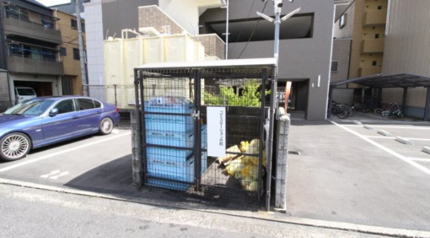  アンブシュール京橋