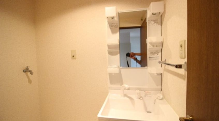  アンブシュール京橋