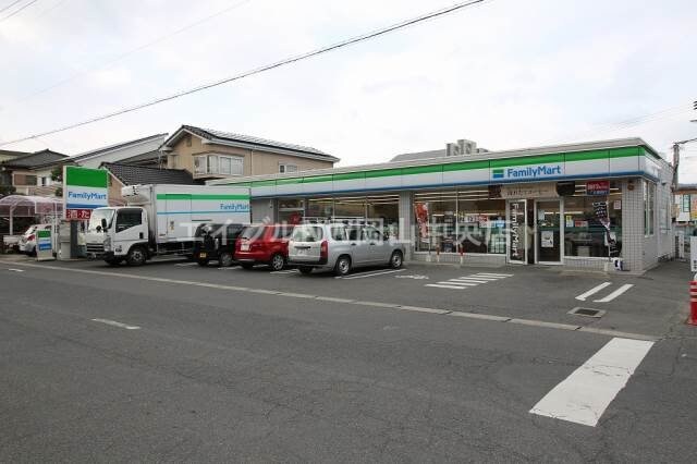 ファミリーマート岡山西川原一丁目店(コンビニ)まで489m メゾン・ド・Ｗ