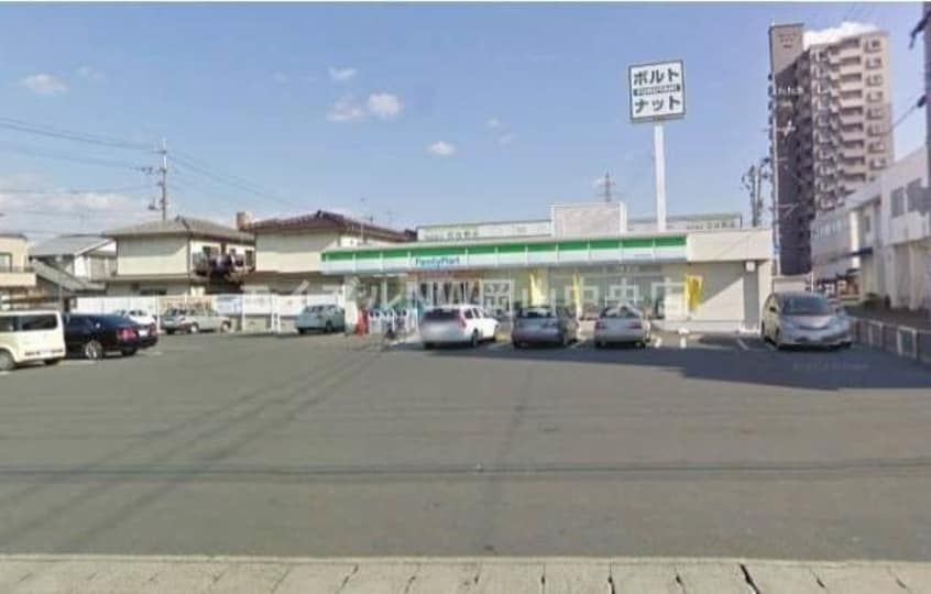 ファミリーマート東古松中央店(コンビニ)まで248m アンビエント大元南