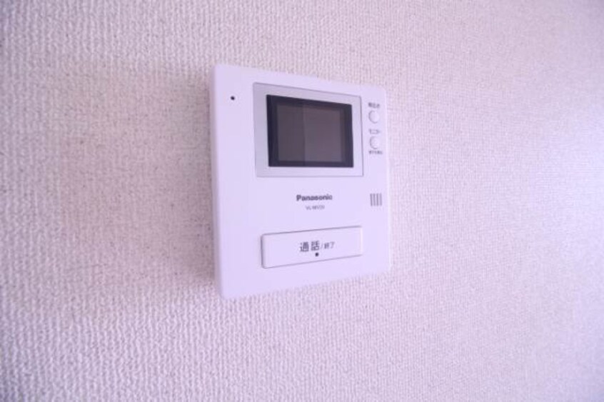  ドミトリー赤井