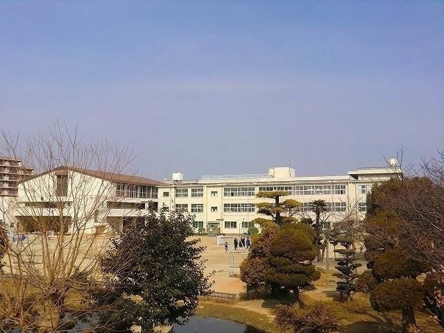岡山市立岡山中央小学校(小学校)まで757m スプランドゥール野田屋町