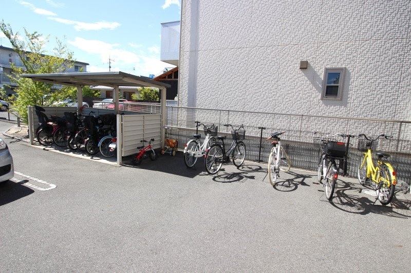  ラーバンコートⅡ番館