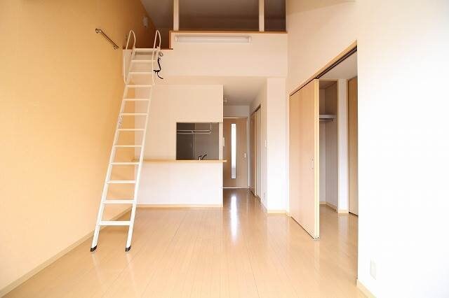  ラパルテール奉還町壱番館