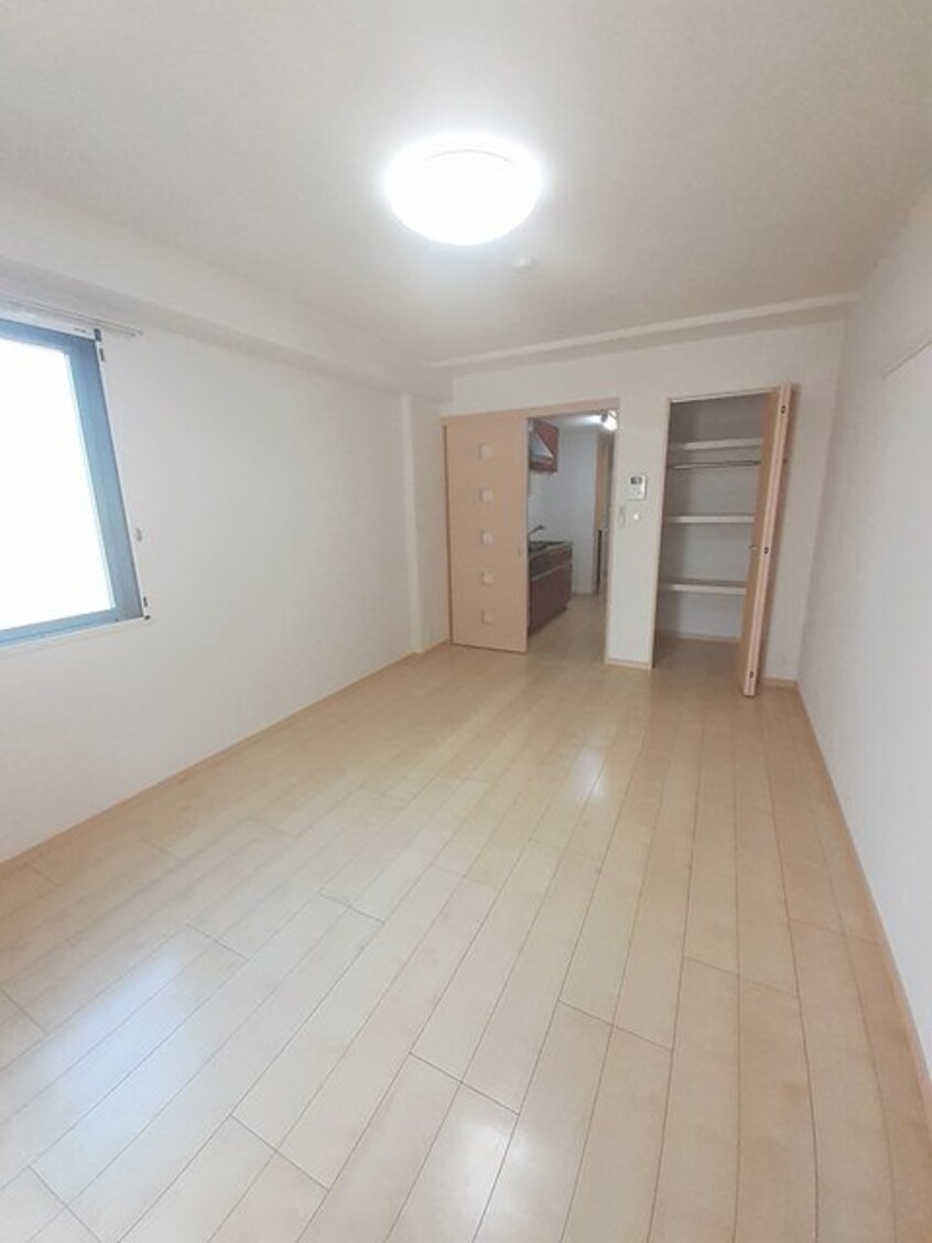  レジデンス西川