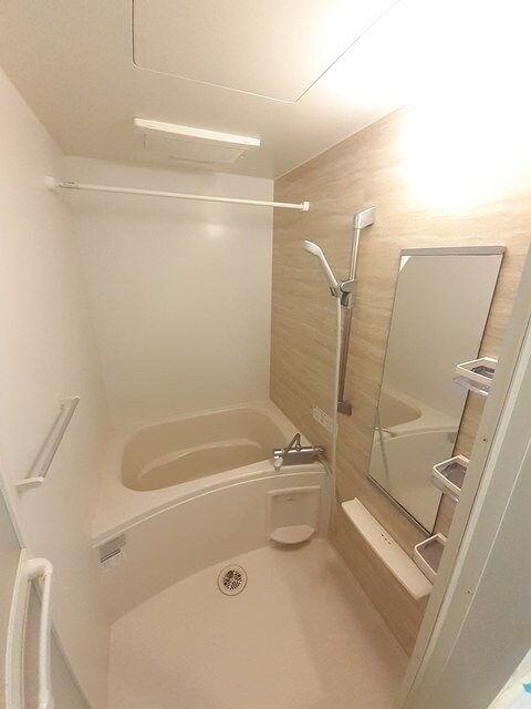  レジデンス西川