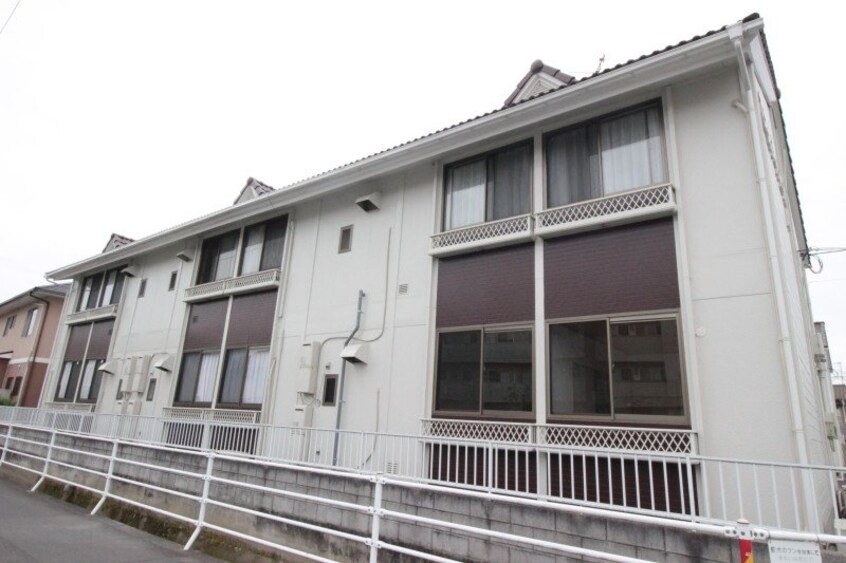  エスポアール庭瀬　A棟