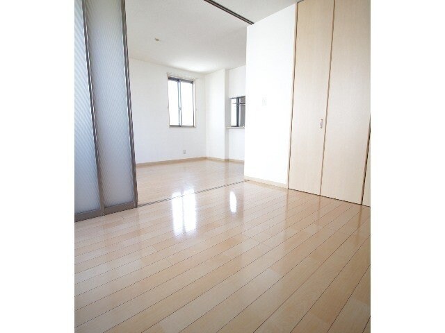 洋室 シャーメゾン野田