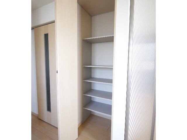 リビング収納 シャーメゾン野田