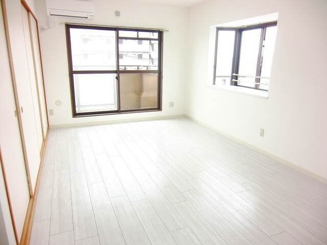  ルミエール厚生町