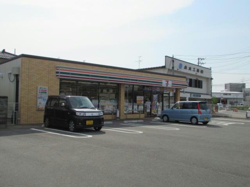 セブンイレブン新潟元町店(コンビニ)まで490m ローズベル