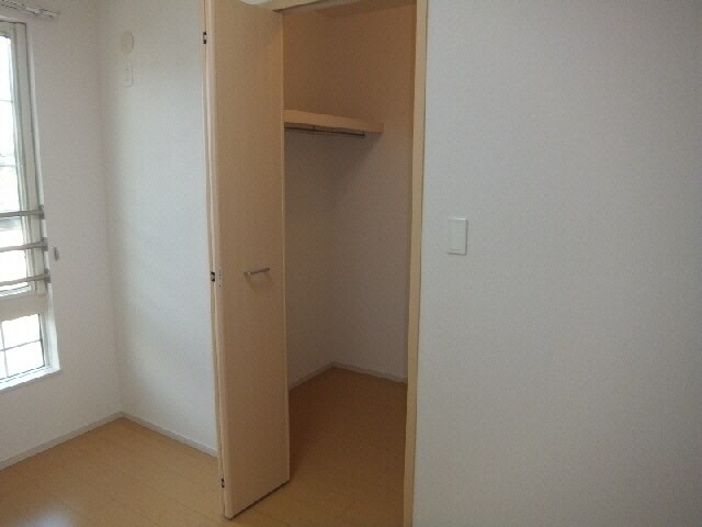  サンプラザ荻川