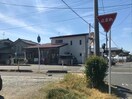 荻川郵便局(郵便局)まで1034m サンプラザ荻川