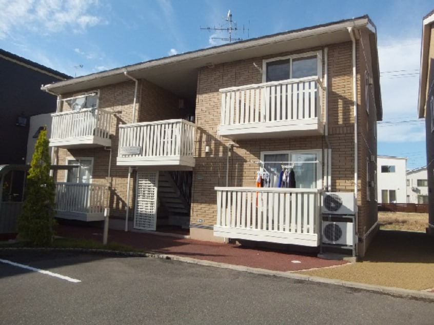  グランシャリオあおば　A