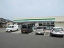 ファミリーマート新津荻川店(コンビニ)まで503m グランジェロ