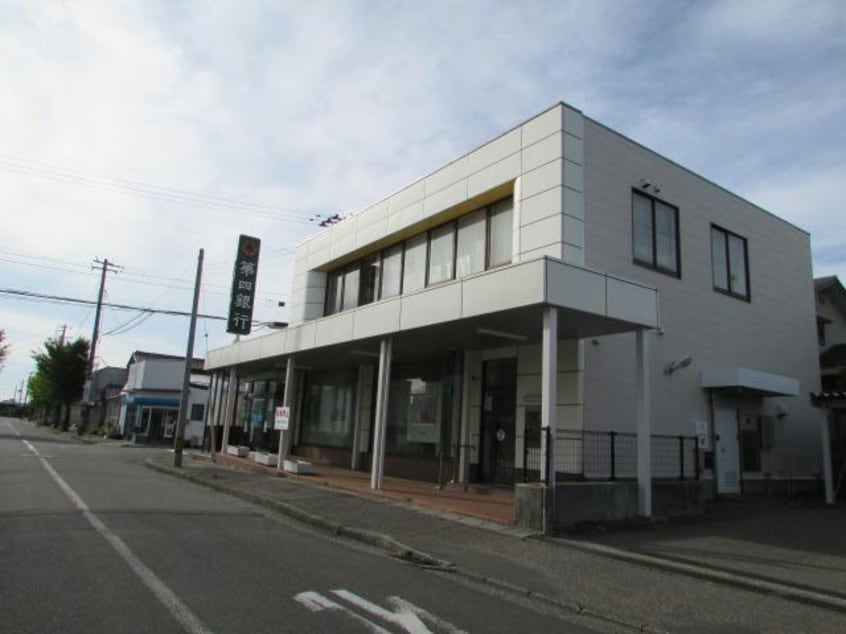 第四銀行曽野木支店(銀行)まで1198m ソレイユベルⅦ