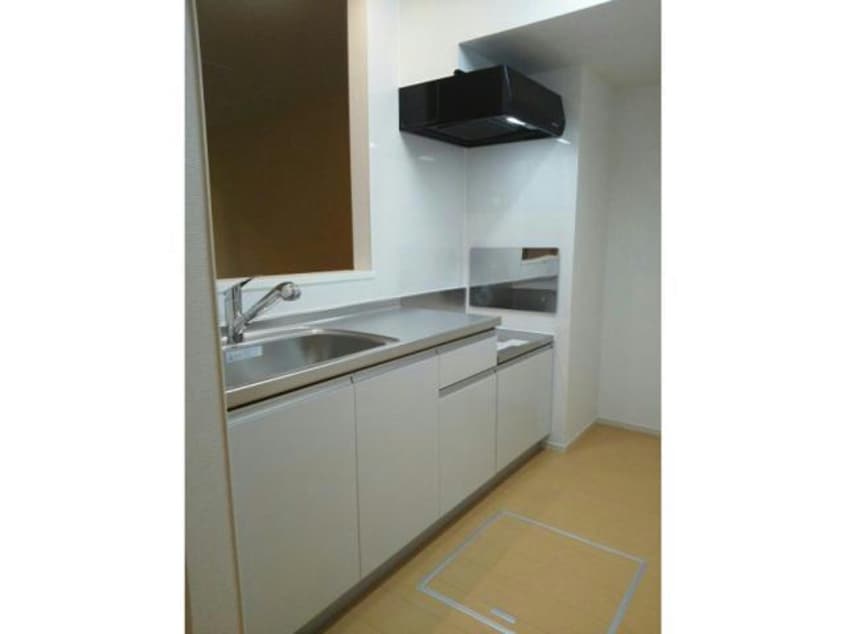  メゾン　レーヴ荻島