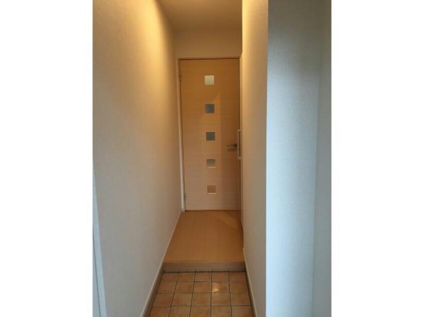  メゾン　レーヴ荻島