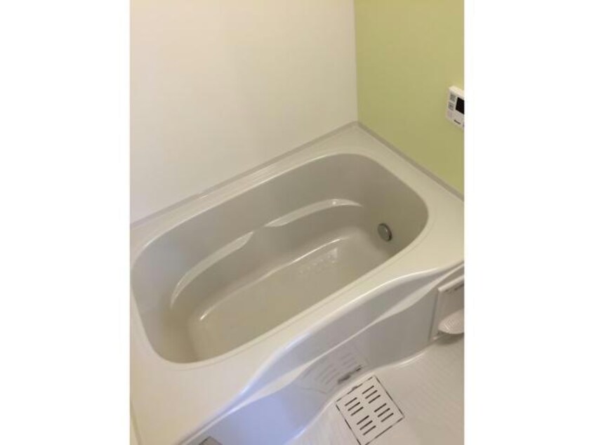  メゾン　レーヴ荻島