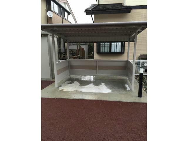  メゾン　レーヴ荻島