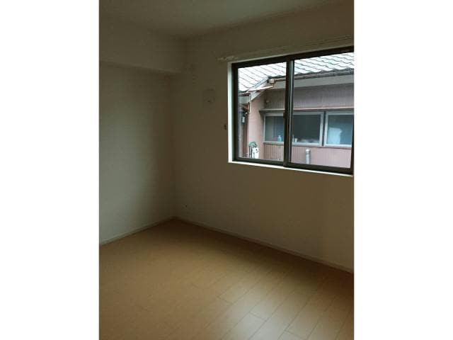  メゾン　レーヴ荻島