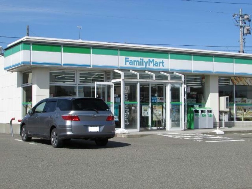 ファミリーマート横越茜ヶ丘店(コンビニ)まで203m サンガーデン茜ヶ丘Ａ