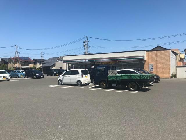 セブンイレブン新潟さつき野店(コンビニ)まで1032m セイバリーⅡ