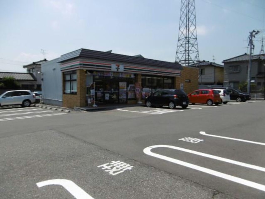 セブンイレブン新潟中野山店(コンビニ)まで551m 粟山貸家