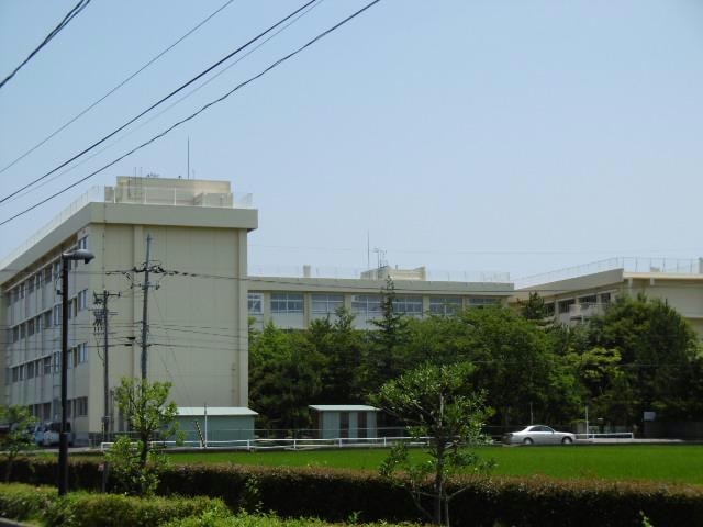 新潟市立東中野山小学校(小学校)まで919m 岡山貸家