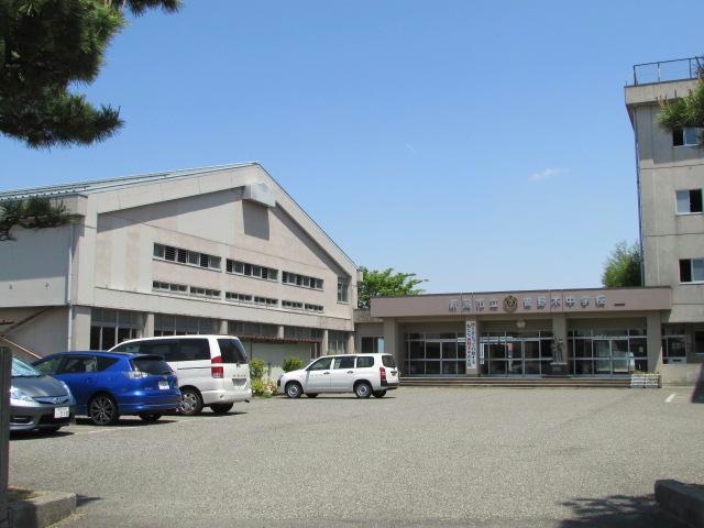 新潟市立曽野木中学校(中学校/中等教育学校)まで1216m マルクパサージュ