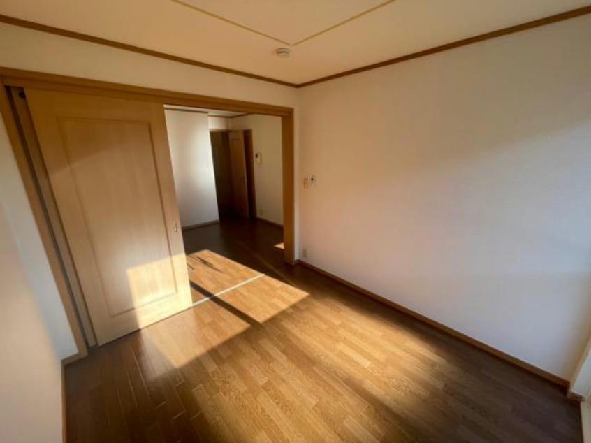  ウインドアヴェニューアカイダB