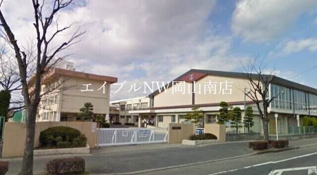 浦安小学校(小学校)まで1307m 宇野線<宇野みなと線>/備前西市駅 徒歩76分 1階 築53年