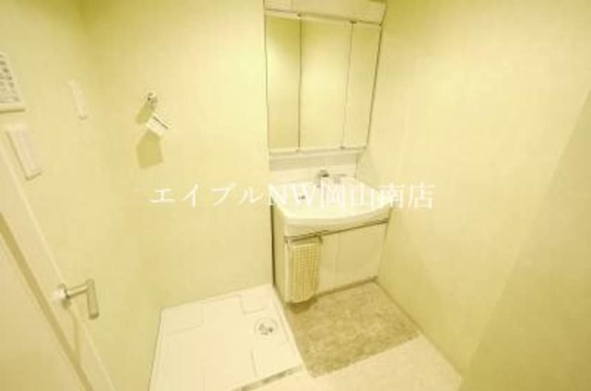  岡山市電清輝橋線<岡山電気軌道>/東中央町駅 徒歩7分 6階 築11年