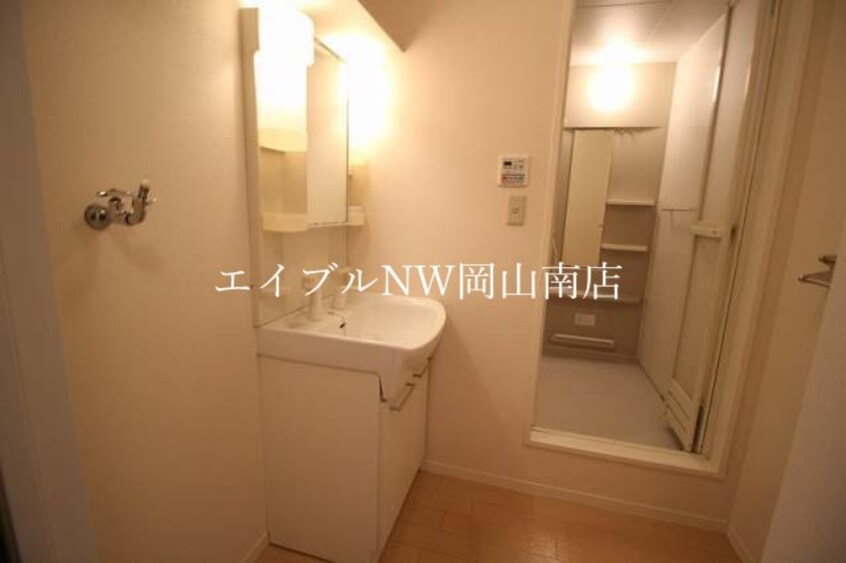  岡山市電東山本線<岡山電気軌道>/東山・おかでんミュージアム駅 徒歩27分 2階 築18年