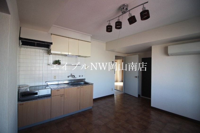  宇野線<宇野みなと線>/備前西市駅 徒歩40分 3階 築47年