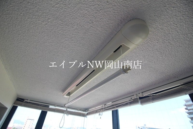室内物干し 宇野線<宇野みなと線>/備前西市駅 徒歩40分 3階 築47年