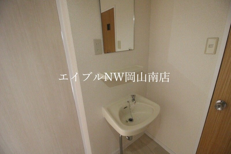  山陽本線（中国）/岡山駅 バス25分バス・洲崎下車:停歩4分 1階 築41年