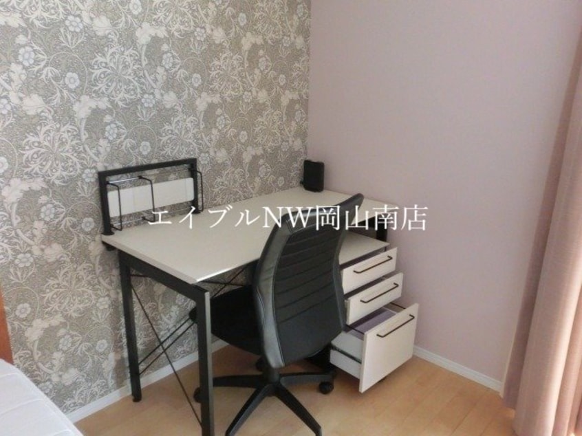  岡山市電清輝橋線<岡山電気軌道>/清輝橋駅 徒歩48分 2階 築7年