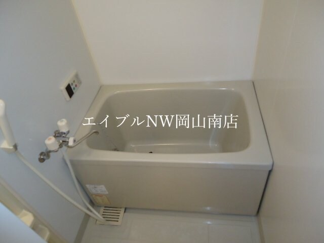 バス／シャワールーム等 岡山市電清輝橋線<岡山電気軌道>/清輝橋駅 徒歩31分 2階 築22年
