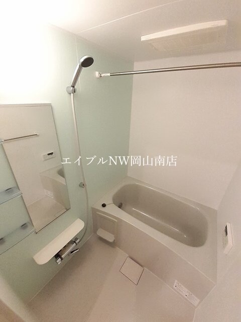  瀬戸大橋線/植松駅 徒歩15分 2階 築9年