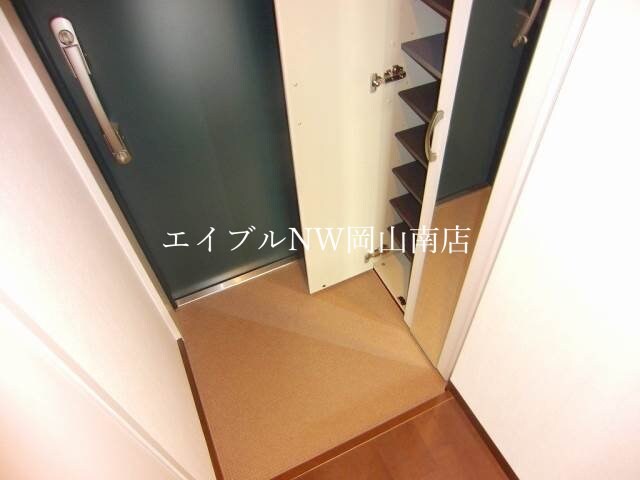 玄関 岡山市電清輝橋線<岡山電気軌道>/清輝橋駅 徒歩14分 5階 築13年