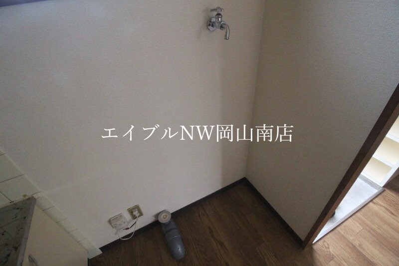 洗濯機置き場 宇野線<宇野みなと線>/備前西市駅 バス35分バス・並木町2丁目下車:停歩3分 2階 築36年