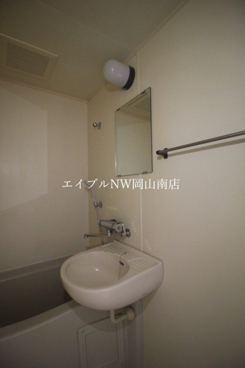  宇野線<宇野みなと線>/備前西市駅 徒歩26分 4階 築35年