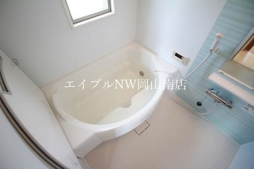 お風呂 宇野線<宇野みなと線>/備前西市駅 徒歩15分 3階 築17年