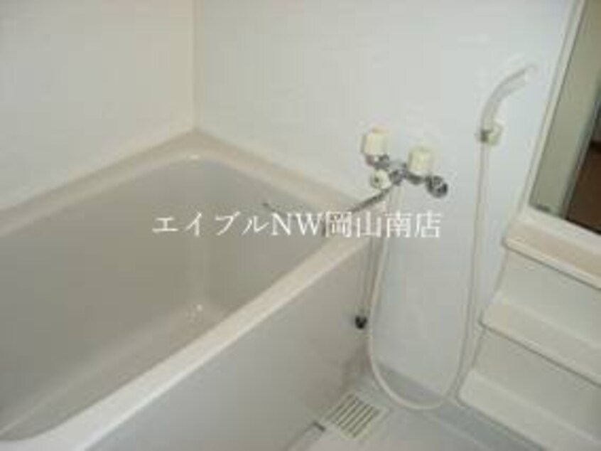  岡山市電清輝橋線<岡山電気軌道>/清輝橋駅 徒歩26分 1階 築30年