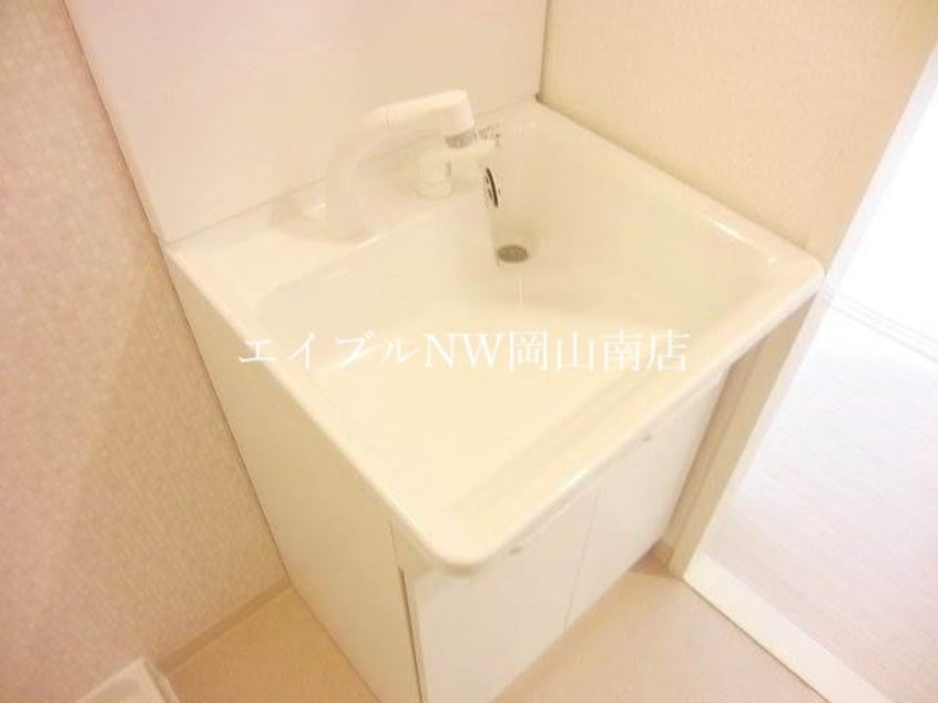 独立洗面台 岡山市電清輝橋線<岡山電気軌道>/清輝橋駅 徒歩19分 7階 築48年