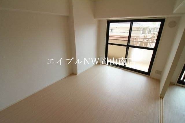  岡山市電清輝橋線<岡山電気軌道>/清輝橋駅 徒歩19分 7階 築48年