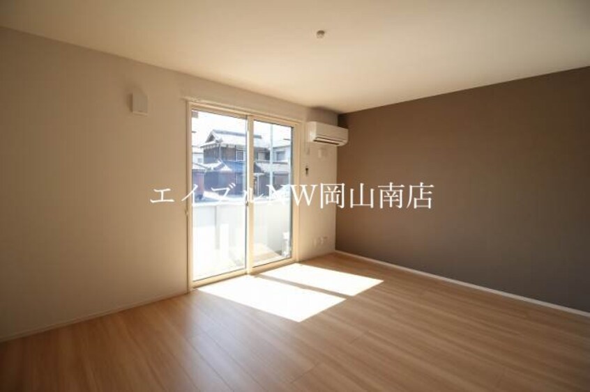  岡山市電清輝橋線<岡山電気軌道>/清輝橋駅 徒歩21分 1階 築8年