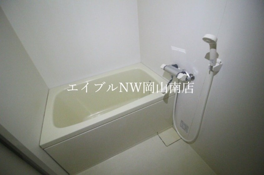  宇野線<宇野みなと線>/備前西市駅 徒歩70分 1階 築29年