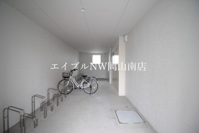  岡山市電清輝橋線<岡山電気軌道>/清輝橋駅 徒歩11分 4階 築3年